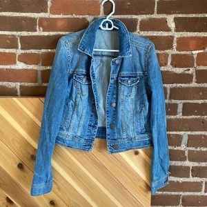American Eagle Denim Jacket!
